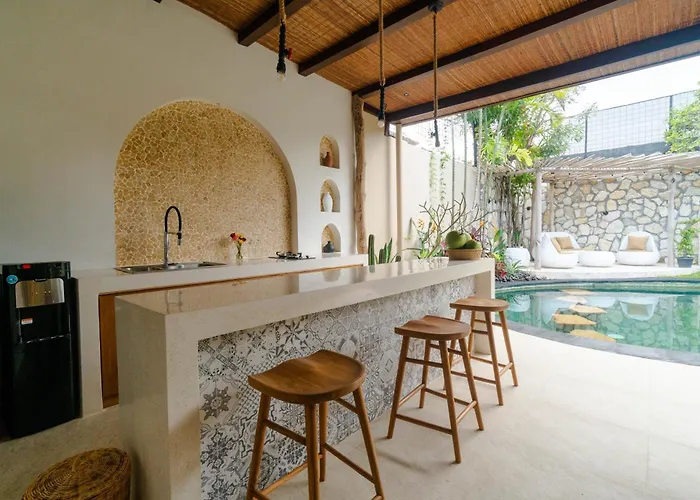 Lamoon Berawa Villa *